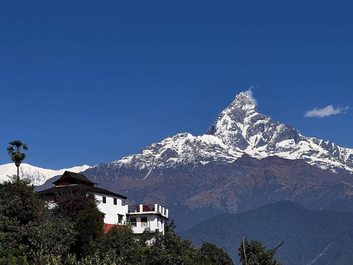 Es Deurali Resort Pokhara Exteriör bild